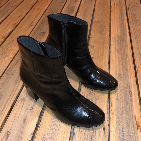 clarks ladies patent boots